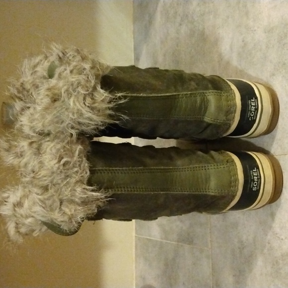 Sorel Boots - Picture 5 of 11